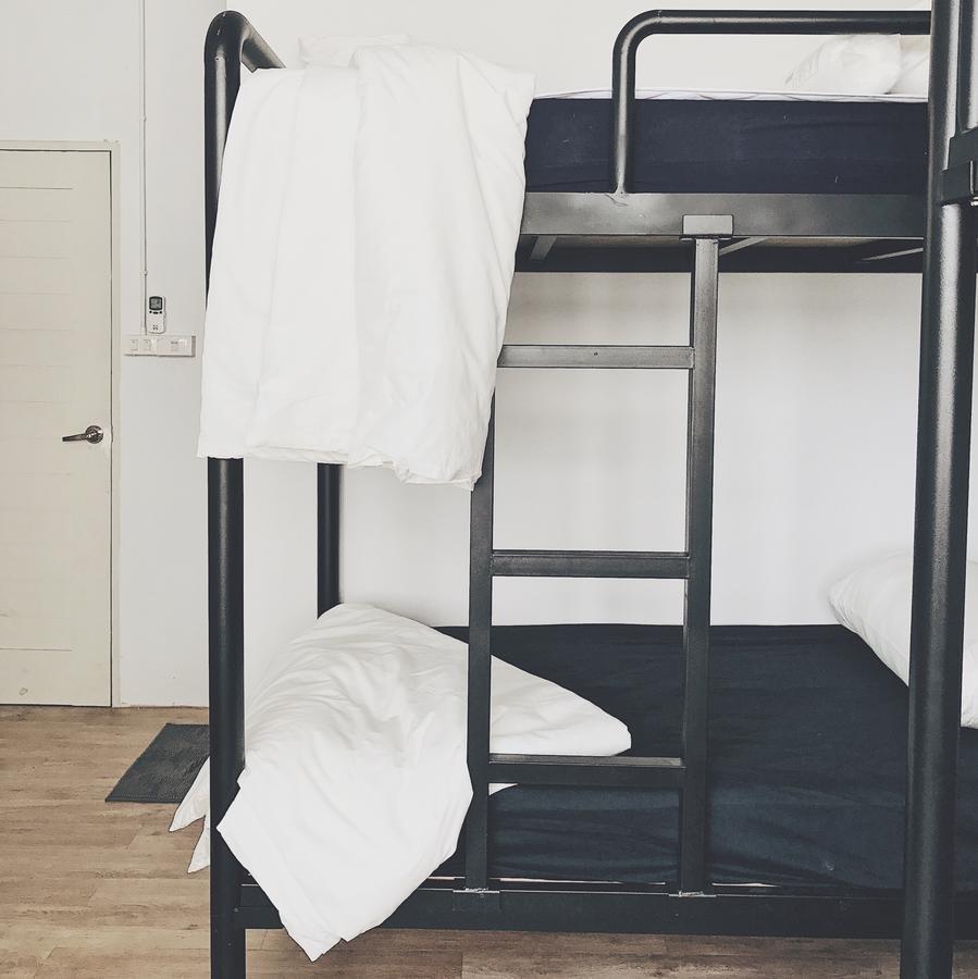 Хостел Beige Poshtels + Netflix Бангкок Екстер'єр фото